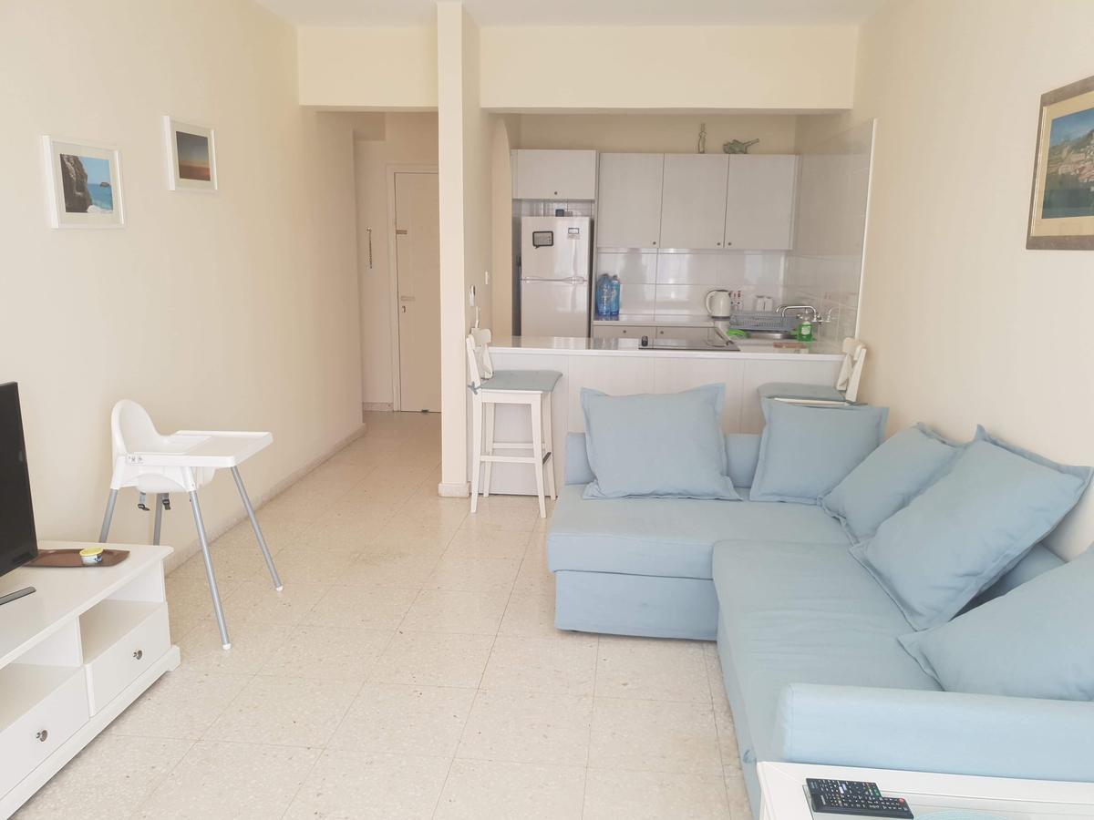 Modern Apartment In Pafos Near The Sea Eksteriør bilde